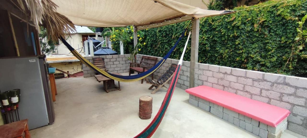 El Hostel De Ivanna Масунте Екстериор снимка